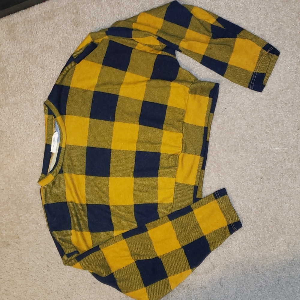Medium Long Sleeve Plaid Crop Top